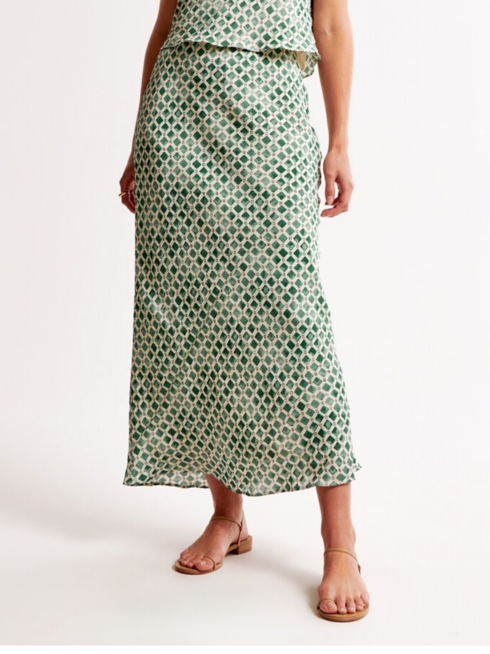 Abercrombie & Fitch Crinkle Maxi Skirt in Teal Geometric Pattern